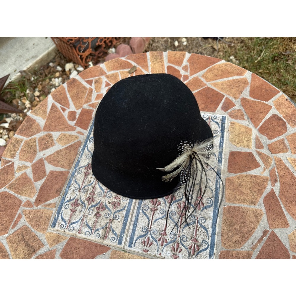 Ann Taylor Black 100% Wool Cloche Hat with Feather Accent Vintage Style Womens